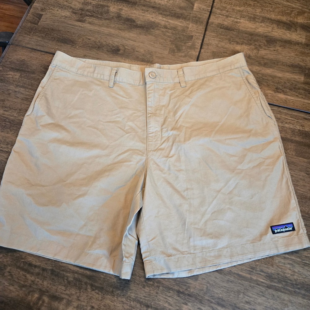 Patagonia Mens Organic Cotton Hemp Shorts Khaki Tan Size 40 Flat Front Chino 8in